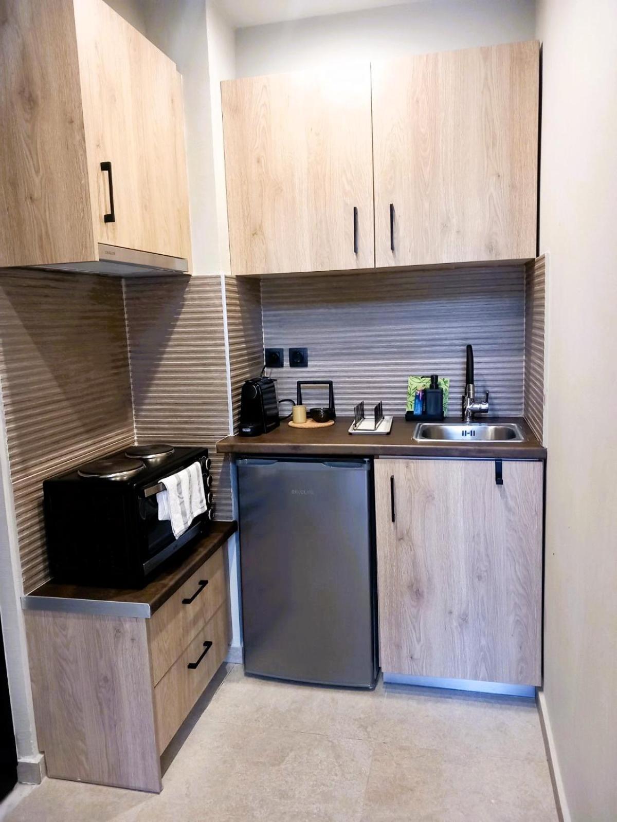 Athilia Aparthotel Никиана Екстериор снимка