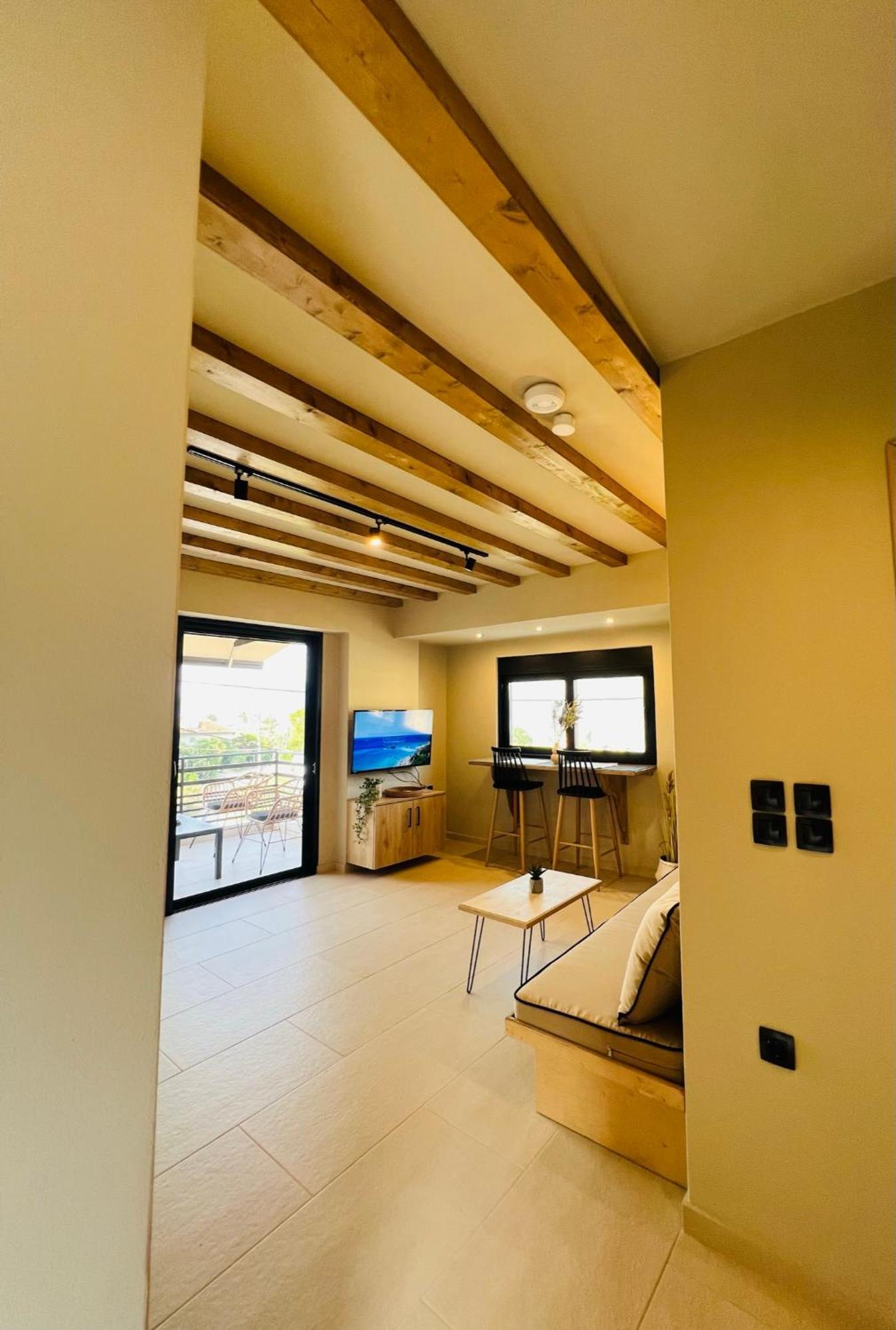 Athilia Aparthotel Никиана Екстериор снимка