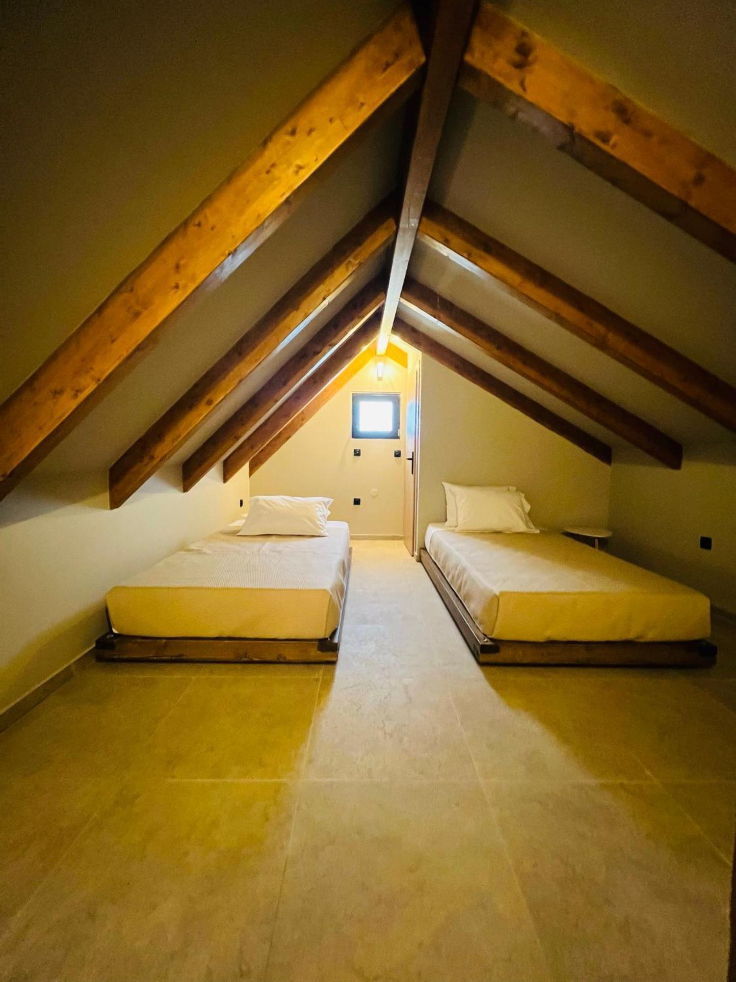 Athilia Aparthotel Никиана Екстериор снимка